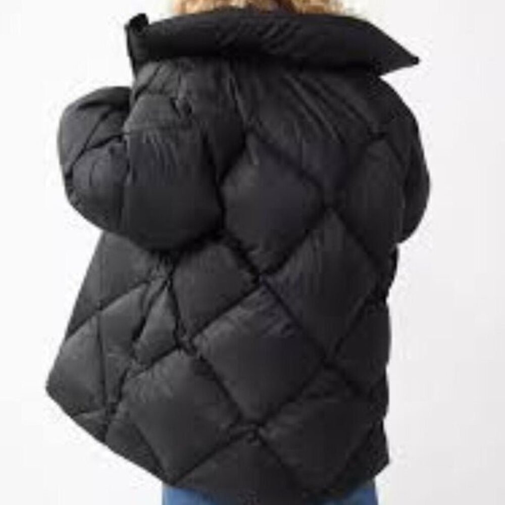 & Other Stories Oversized Sculpted Puffer Jacket - Picture 7 of 13